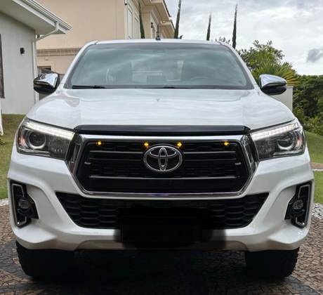 TOYOTA HILUX 2.8 SRX 4X4 CD 16V DIESEL 4P AUTOMÁTICO